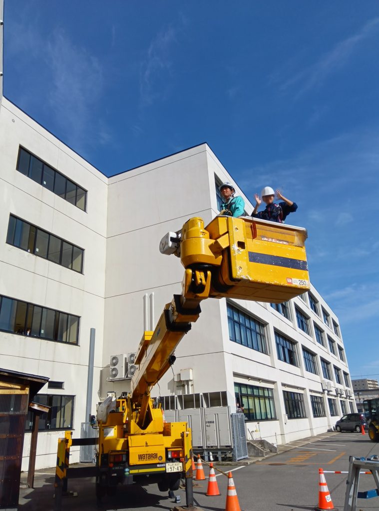 高所作業車の乗車体験1